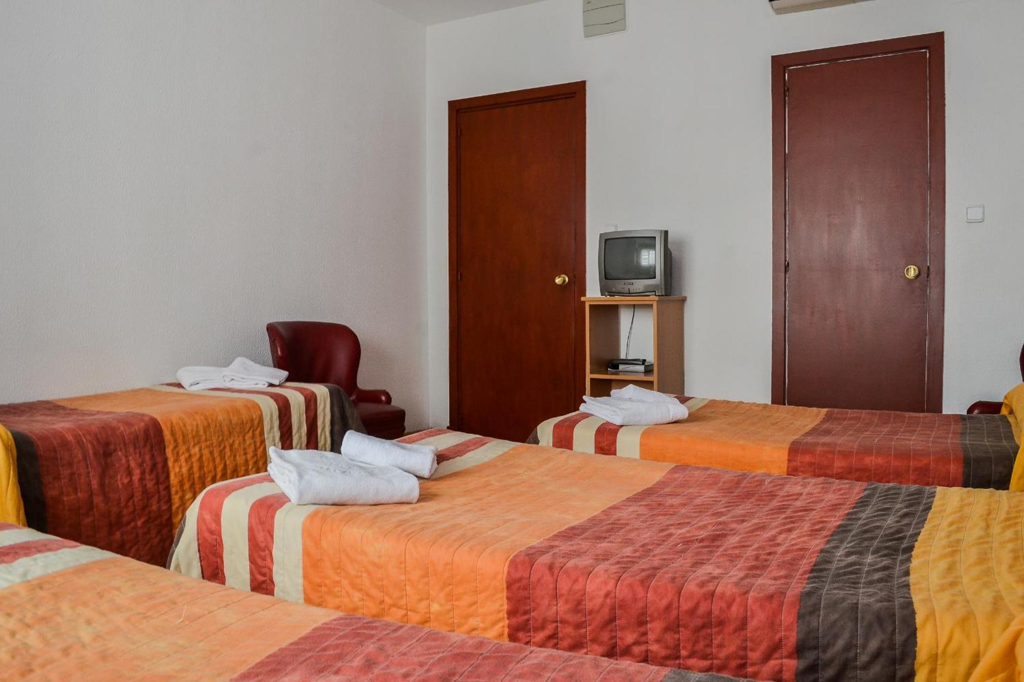 Hostal Cataluna Zaragoza Rom bilde