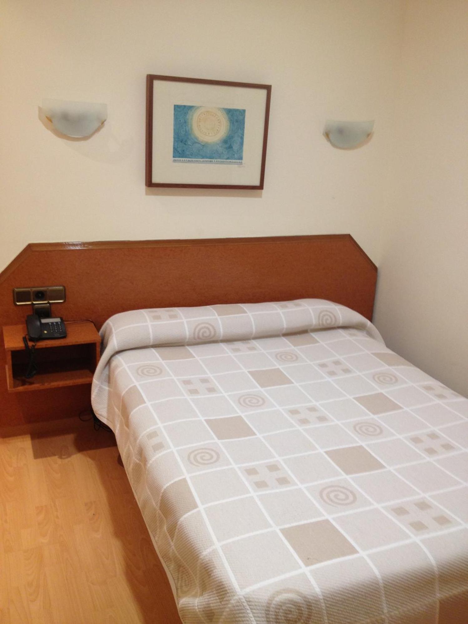 Hostal Cataluna Zaragoza Eksteriør bilde