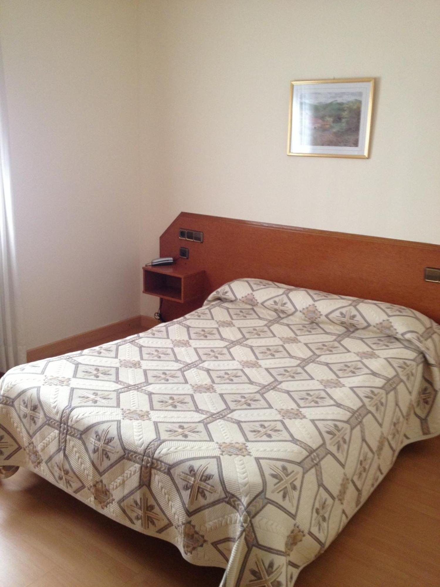 Hostal Cataluna Zaragoza Eksteriør bilde