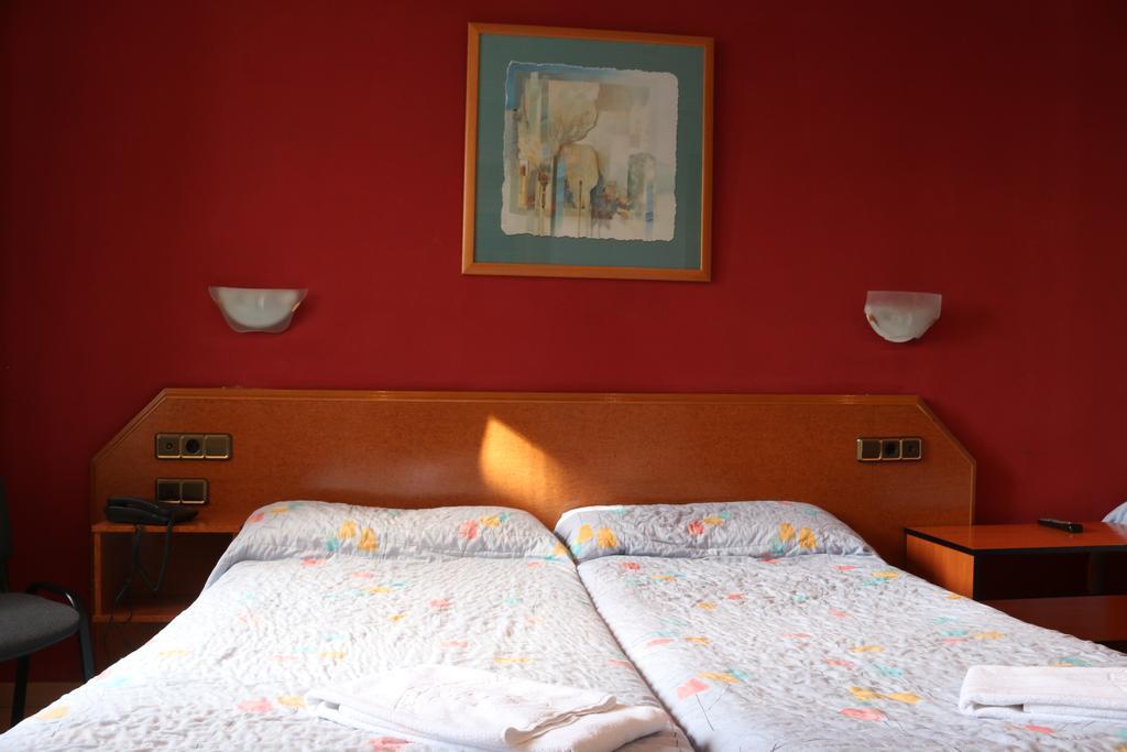 Hostal Cataluna Zaragoza Eksteriør bilde