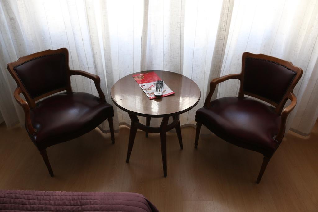 Hostal Cataluna Zaragoza Eksteriør bilde